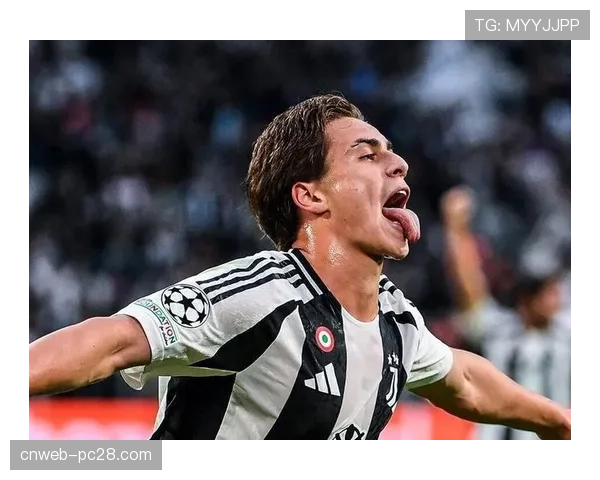 特写：错失单刀后，尤文小将伊尔迪兹掩面长叹